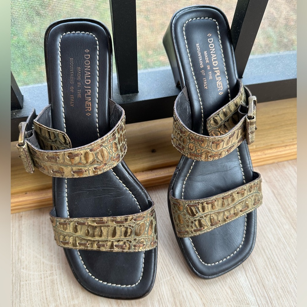 Donald Pliner Ankara Green & Gold Metallic Croc-Print Leather Slide Sandals~9.5M - Picture 4 of 12